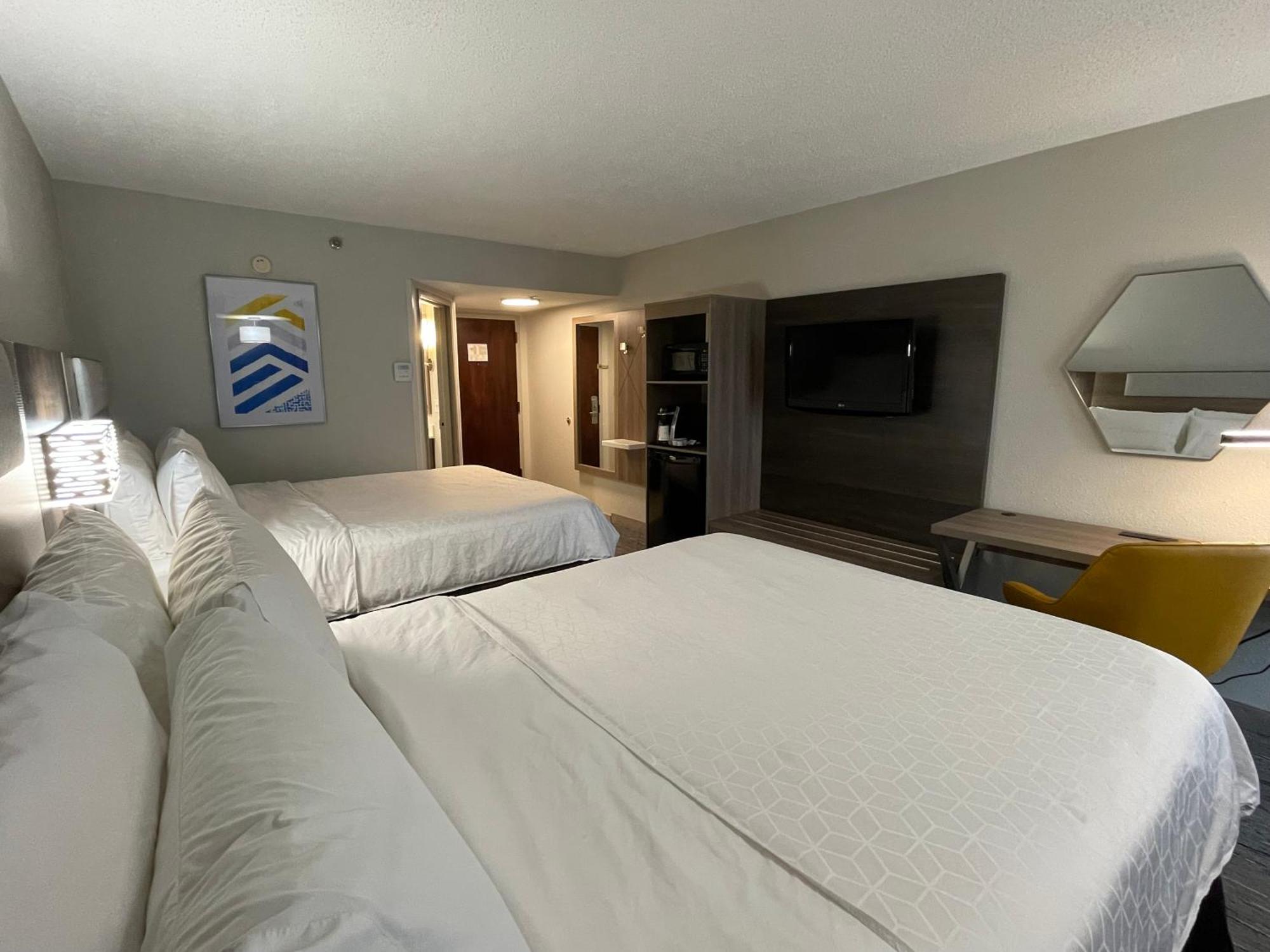 Holiday Inn Express Burlington By Ihg Zewnętrze zdjęcie