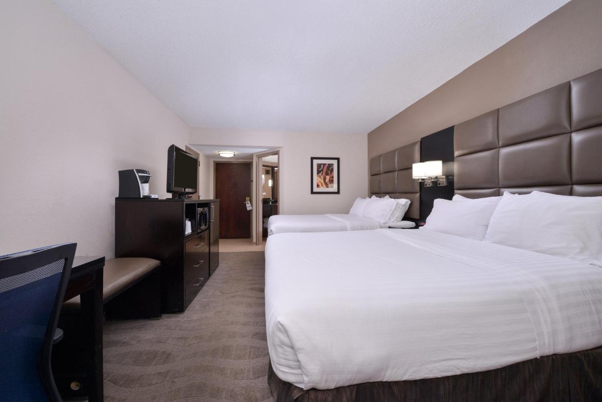 Holiday Inn Express Burlington By Ihg Zewnętrze zdjęcie