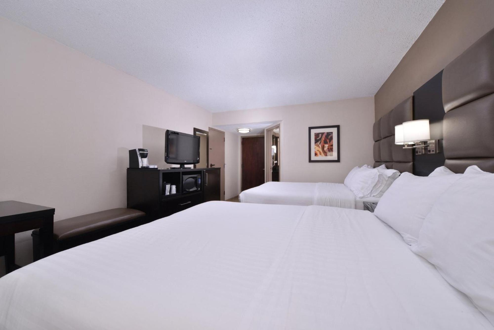 Holiday Inn Express Burlington By Ihg Zewnętrze zdjęcie