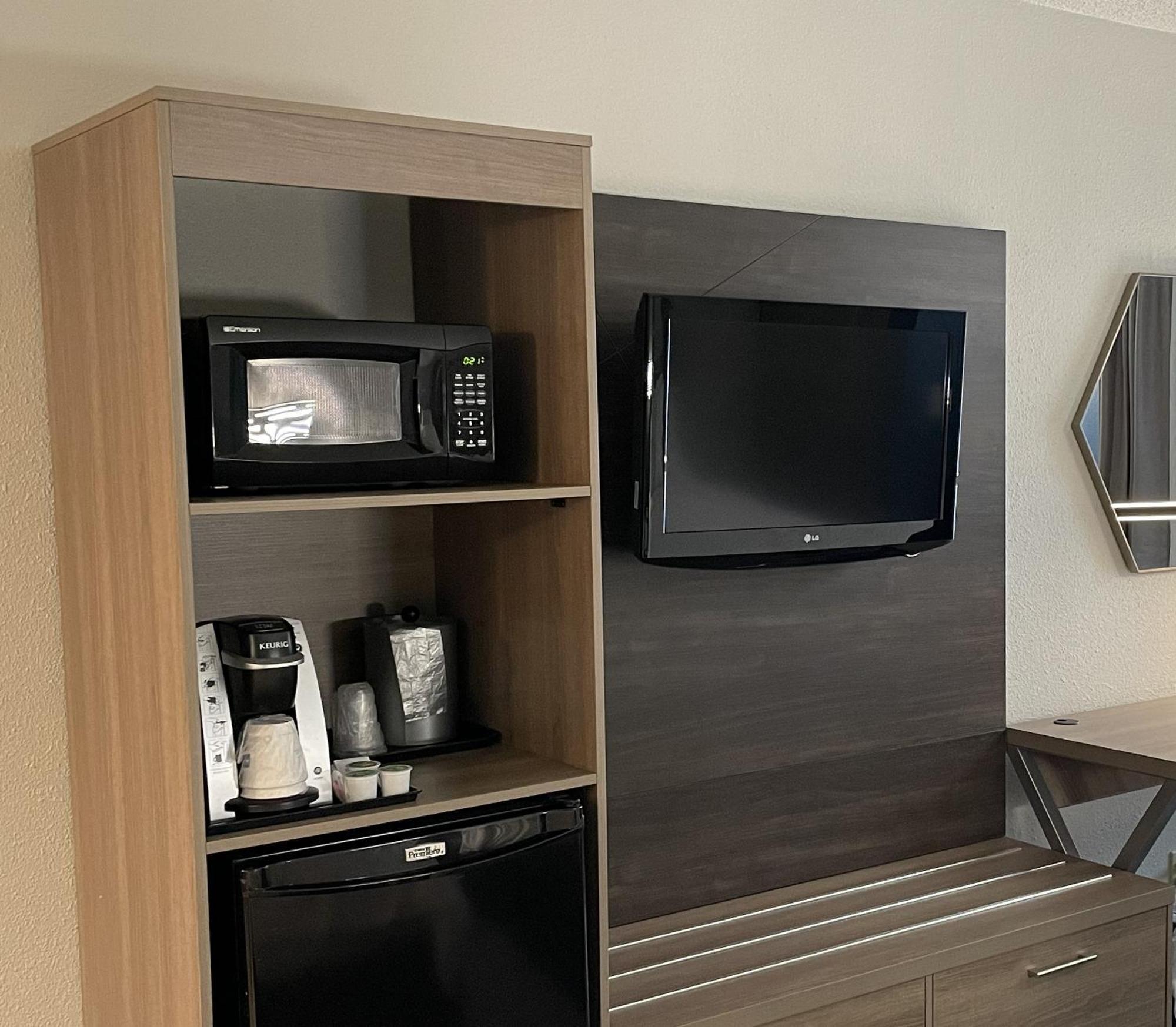 Holiday Inn Express Burlington By Ihg Zewnętrze zdjęcie