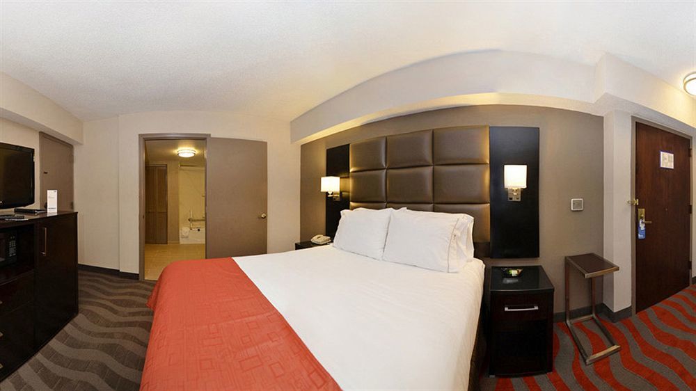 Holiday Inn Express Burlington By Ihg Zewnętrze zdjęcie