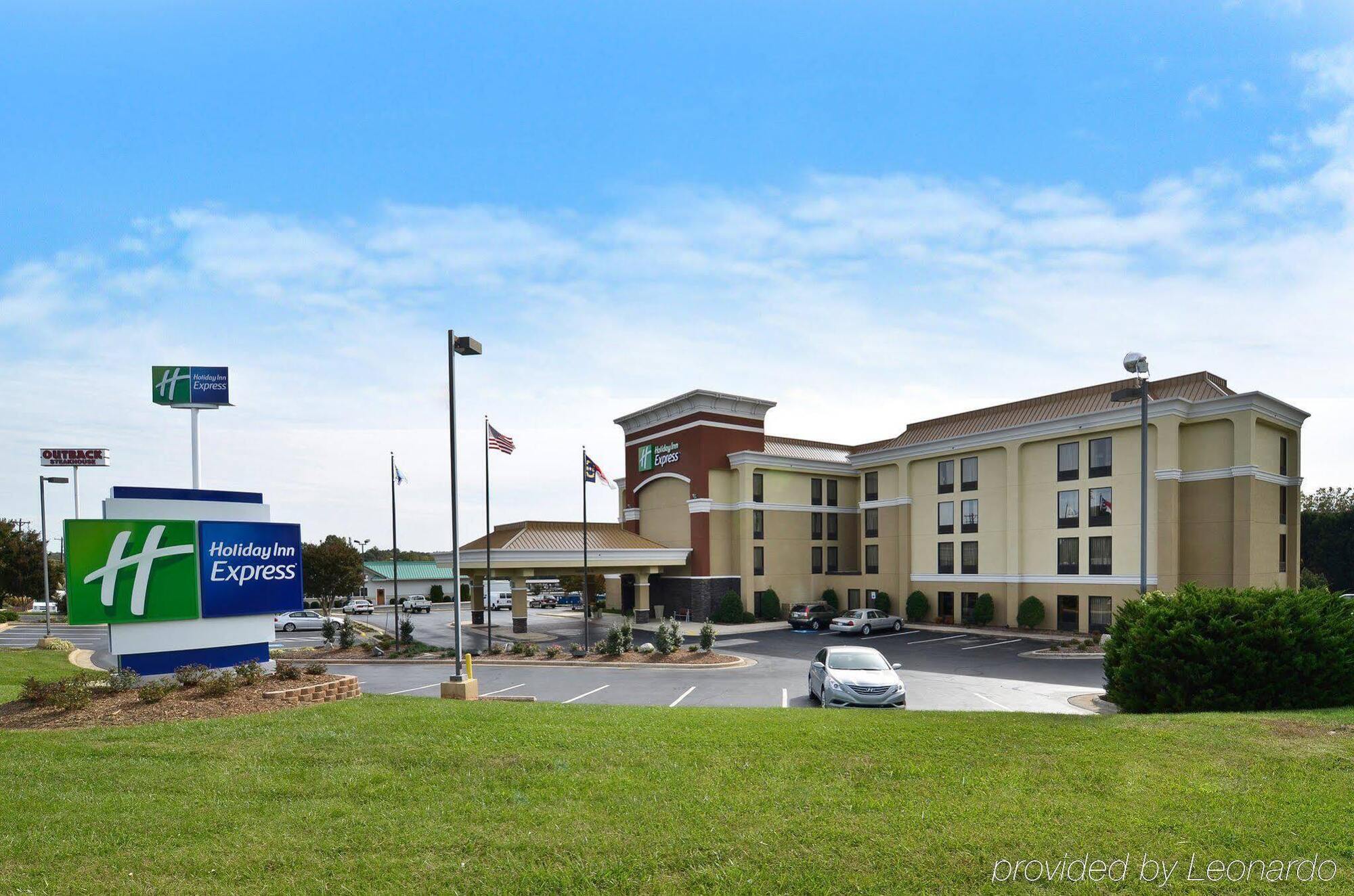 Holiday Inn Express Burlington By Ihg Zewnętrze zdjęcie